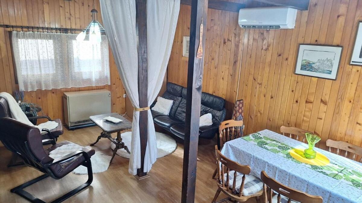 Wooden House Ada Villa Belgrad Exteriör bild